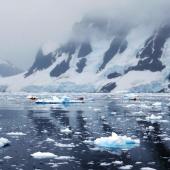 In kayak sul Lemaire Channel – Antarctica 2020