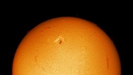 Il Sole ripreso con un filtro H-alpha