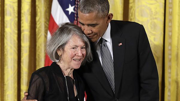 Louise Glück con Barack Obama