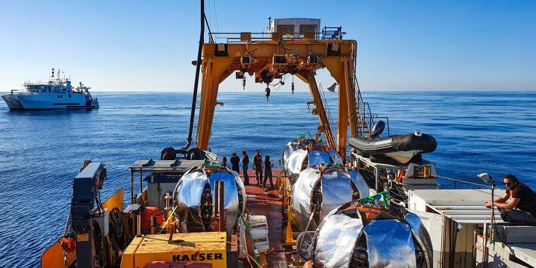 KM3NeT – il LOM pronto per posizionare 4 DU KM3NeT – il LOM pronto per posizionare 4 DU
