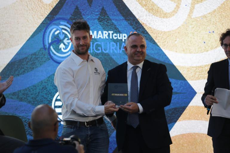Premiazione Bluenergy Revolution vincitore SMARTcup Plus 2026