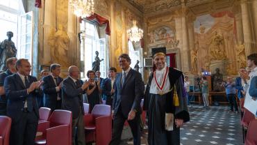 Il rettore Federico Delfino e il candidato Stefano Barrese entrano in Aula Magna