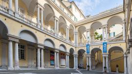 Università di Genova - cortile di via Balbi 5