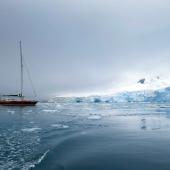 L'Ice Bird di fronte alla costa antartica – Antarctica 2020