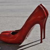 scarpe_rosse_simbolo_violenza_sulle_donne