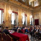 Chi decide, chi eroga? Accentramento amministrativo e decentramento dei servizi nella sanità che cambia